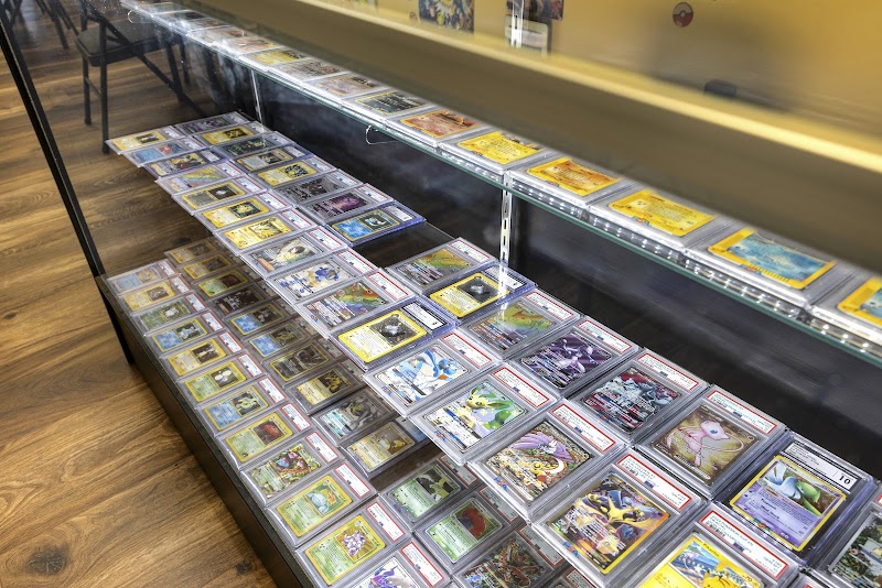 dynamo pokemon cards Thran (surge foil) Pikachu, Charizard, and plenty of